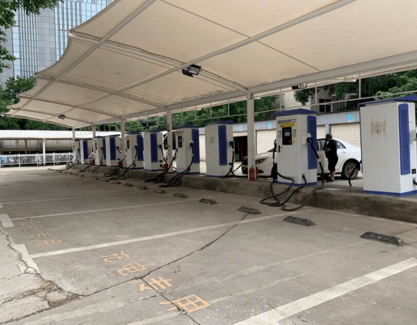 充電樁車棚