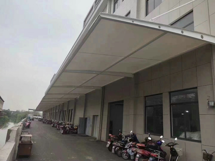 電動(dòng)自行車棚